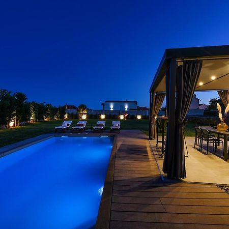 Villa Topaz Затон Екстер'єр фото